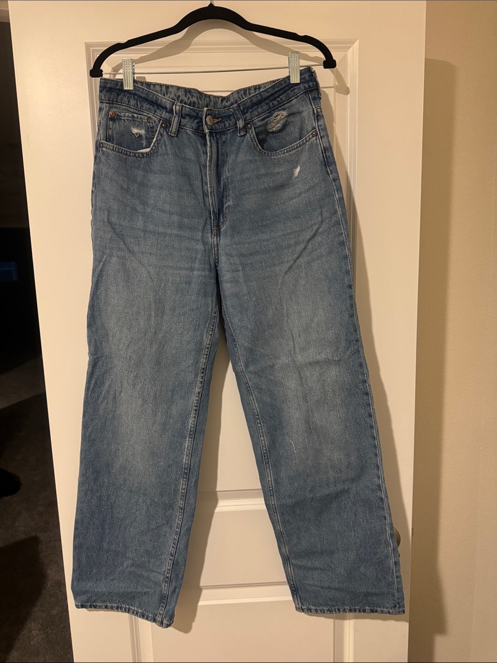 Classic Women’s Light Blue Denim Jeans
